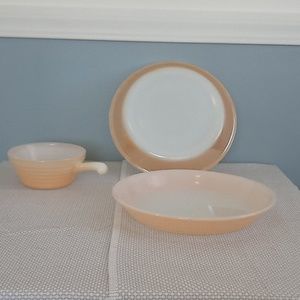 Vintage FireKing peach Lustre beehive bowl and 2 pie plates